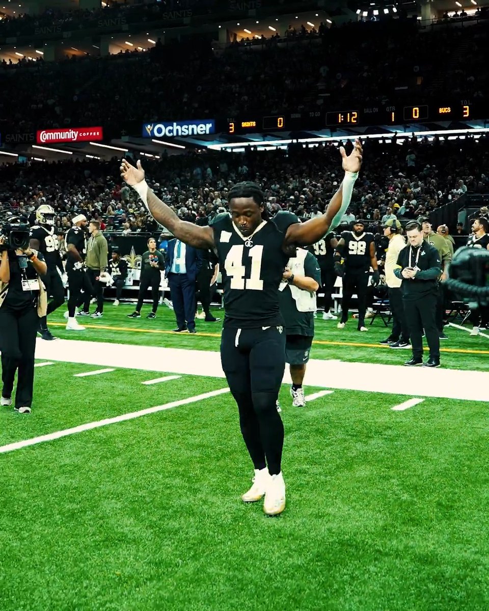The FIRST player in NFL history to have 600+ catches &amp; 600+ rushes for one team in their career. New Orleans Saint, Alvin Kamara. (h/t Drew Porche)