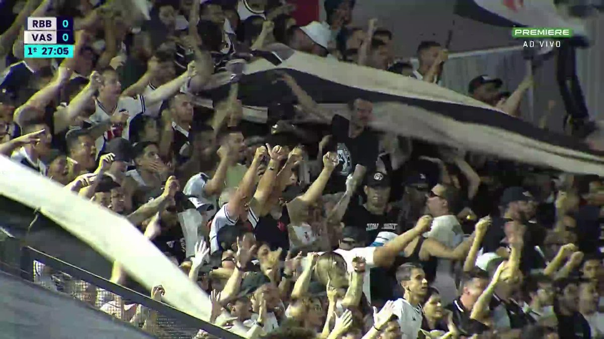 Vegetti faz a festa da torcida do Vasco! O atacante voltou a marcar um gol depois de oito jogos #Futebol #Brasileirão #Bragantino #Vasco