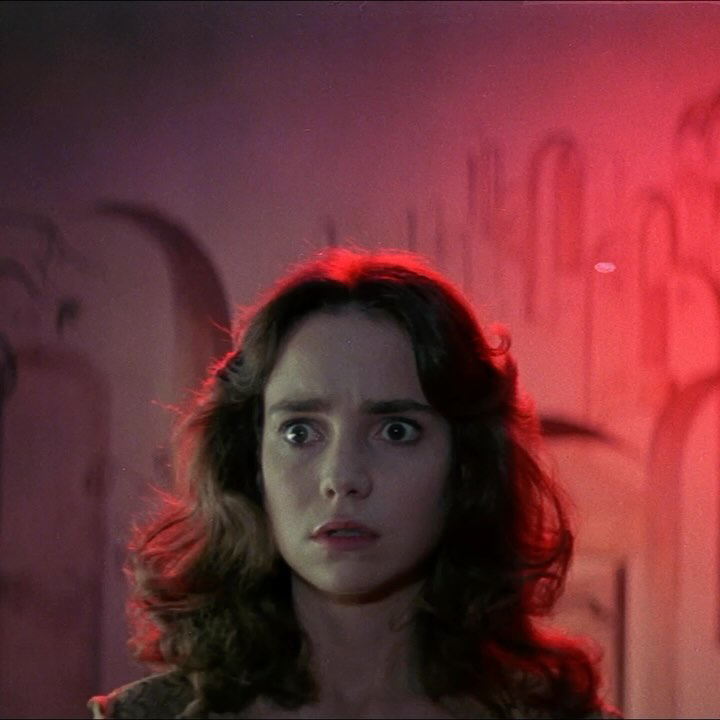 Suspiria (1977) is a riot of color and movement. Luciano Tovoli’s cinematography and Dario Argento’s direction turn every frame into a living nightmare, where light, shadow, and color become instruments of terror.