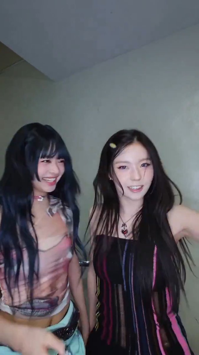 KYUJIN AND EUNCHAE DOING LE SSERAFIM SPAGHETTI CHALLENGE