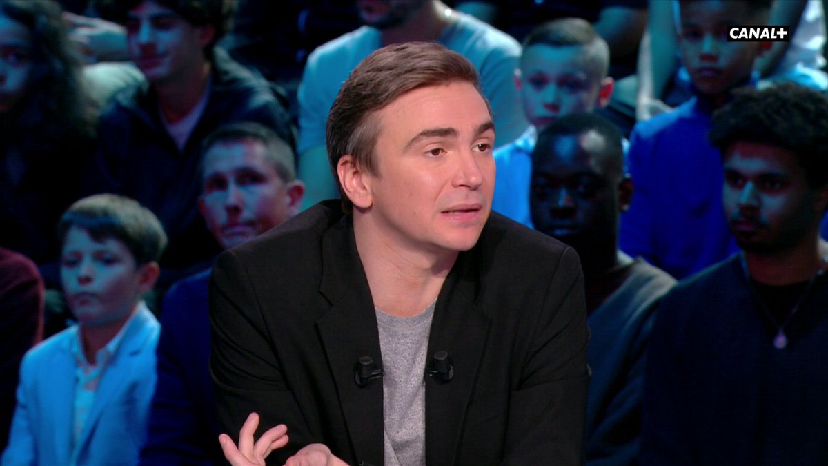 Les joueurs doivent-ils s'excuser lorsqu'ils font des mauvais matches ? 🤔 Pour Sidney Govou et Bertrand Latour, la réponse est NON : "Personne ne fait exprès de perdre des matches"