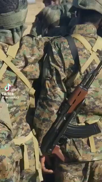 إلى الرفاق في كل المحاور الصدمة كبيرة و الفاجعة أكبر ، و لقد رحل رفاقكم في ميدان الشرف و القتال ، و الأمل معقود عليكم و على كل من تبقو أحياء في كل المحاور ، ثأر الرجال لا يأخذه إلا الرجال و نحن على عهد الشهداء سائرون نحو المقاومة و التحرير . الخلود للشهداء المجد للأحياء المقاوميين