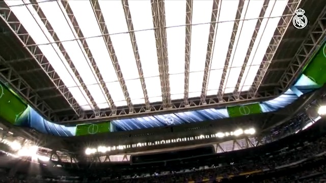 🎞 ¡El espectacular estreno en el videomarcador del Bernabéu para el Clásico!