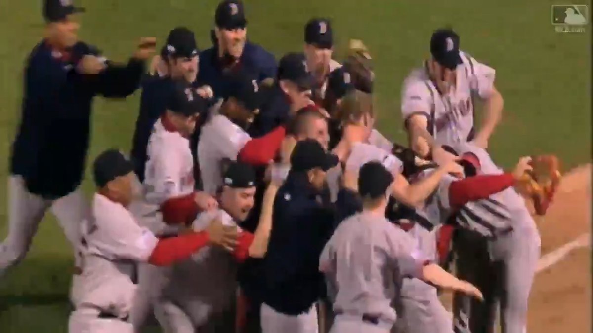 OTD in 2004, the Red Sox broke the Curse of the Bambino with a 4-game #WorldSeries sweep!