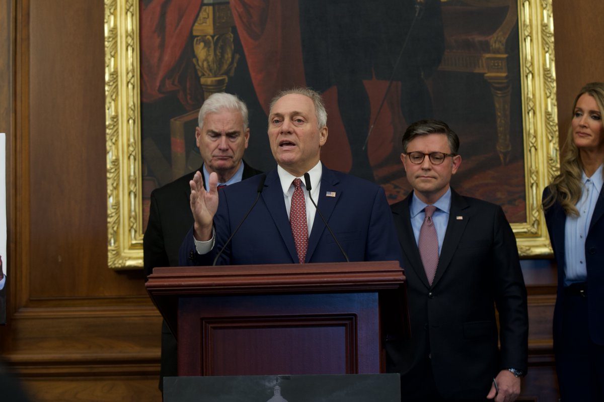 Sen. Gallego says he’s “looking at everyone’s personal pocketbook.” What about the 42 MILLION Americans losing SNAP & 7 MILLION moms & babies losing access to WIC?! The Schumer Shutdown isn’t about health care, it’s about placating the radical left at the expense of families.