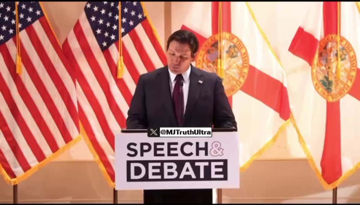 🚨 #BREAKING - Governor Ron DeSantis announces a partnership between Florida high schools and Turning Point USA, enabling any student who wishes to start a chapter to do so “Club America is a new student-led organization designed to mobilize high schoolers to advocate for American values, freedom, free enterprise, and limited government.”
