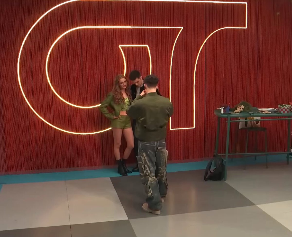 el mejor fotógrafo, el de confianza 😌👀 #OTDirecto27O