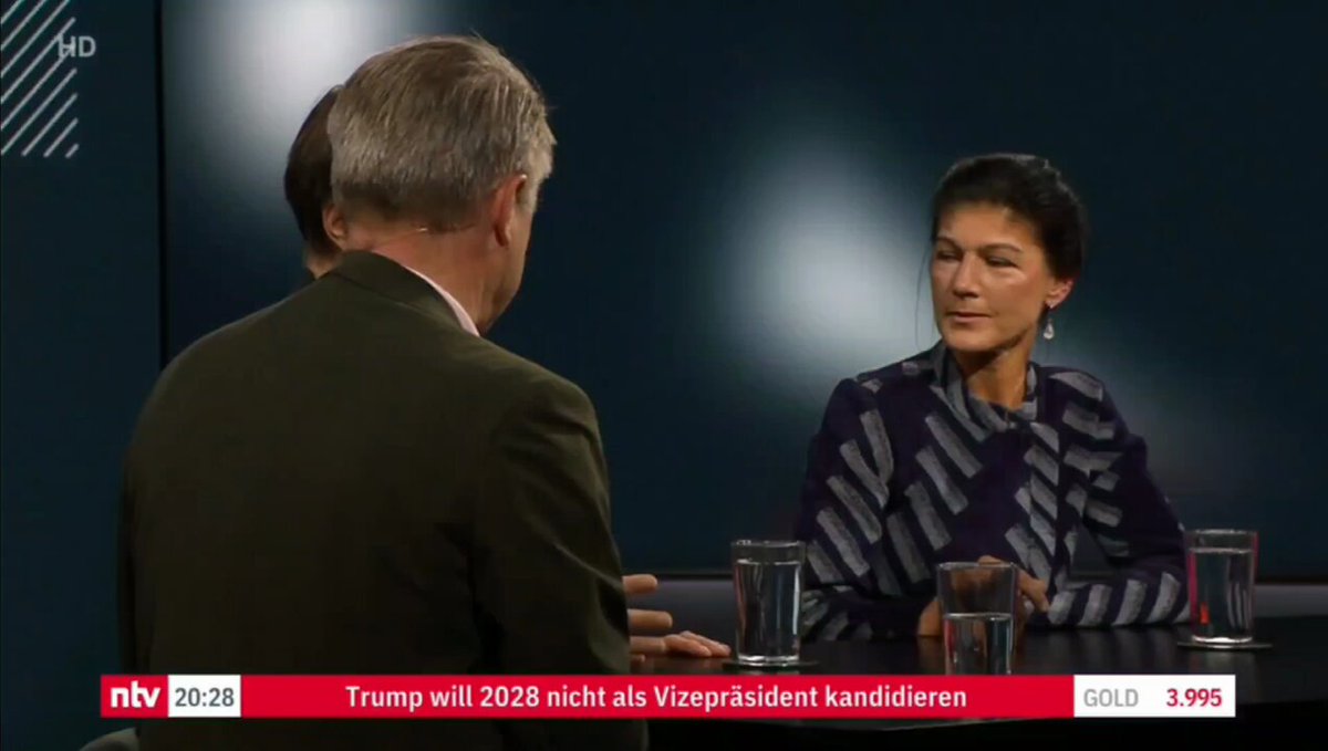 Ich bewundere Karl Lauterbach für seine Geduld gegenüber der Putin-Versteherin Wagenknecht: "Bei aller Nähe zu Russland - kommt Ihnen das nicht auch bisschen unpatriotisch vor?"