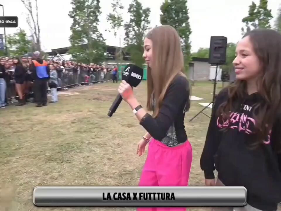 tini sigue salvando generaciones con su serie exitosa Violetta Estas nuevas generaciones están a Salvo de emilia y Lali deposito