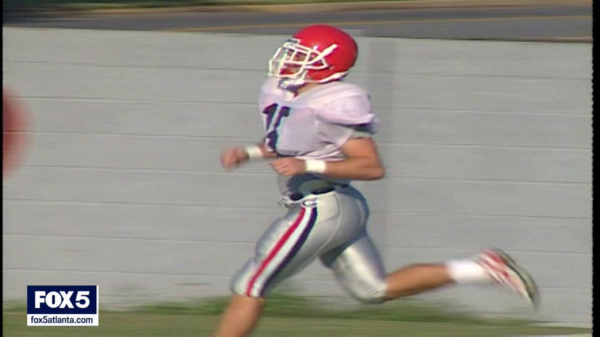On this day in 1998, a #UGA defensive back by the name of Kirby Smart was preparing to play Florida while battling an injury. No. 16 sounded like a head coach even at age 22.