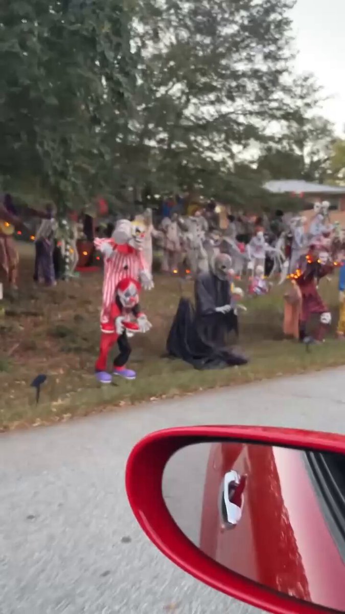 🚨#BREAKING: A homeowner in Greenville, South Carolina is going viral after placing HUNDREDS of Halloween characters and mannequins in his yard. ...how is this even possible?!