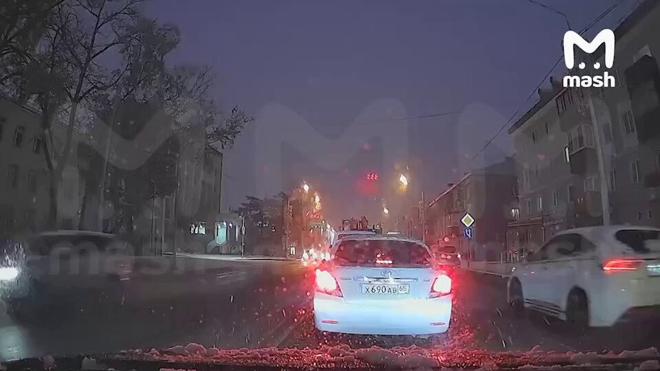 💥 About 100,000 people on Sakhalin were left without power due to explosion at the combined heat and power plant. Yuzhno-Sakhalinsk, Korsakov, Dolinsk, Kholmsk, Uglegorsk, Aleksandrovsk-Sakhalinsky, Makarov, and Poronaysk are without power.