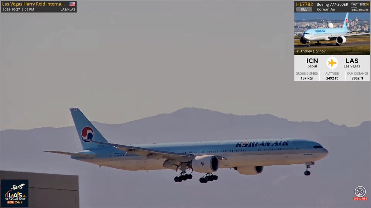 If you’re not watching our new live stream from Las Vegas, you just missed this Korean Air 777 go around. Coming around now for a second approach: