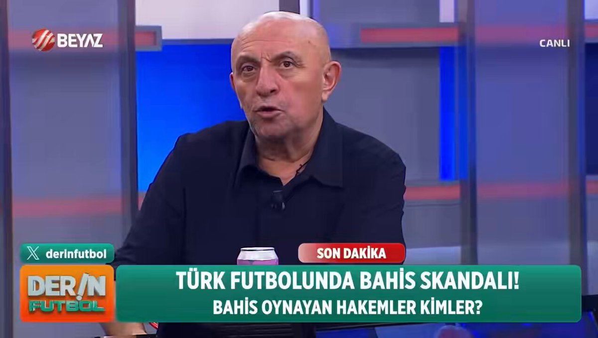SON DAKİKA Ahmet Çakar: Galatasaray-Trabzonspor maçını Ali Şansalan yönetecek. Beşiktaş-Fenerbahçe maçını da Halil Umut Meler yönetecek. #derinfutbol