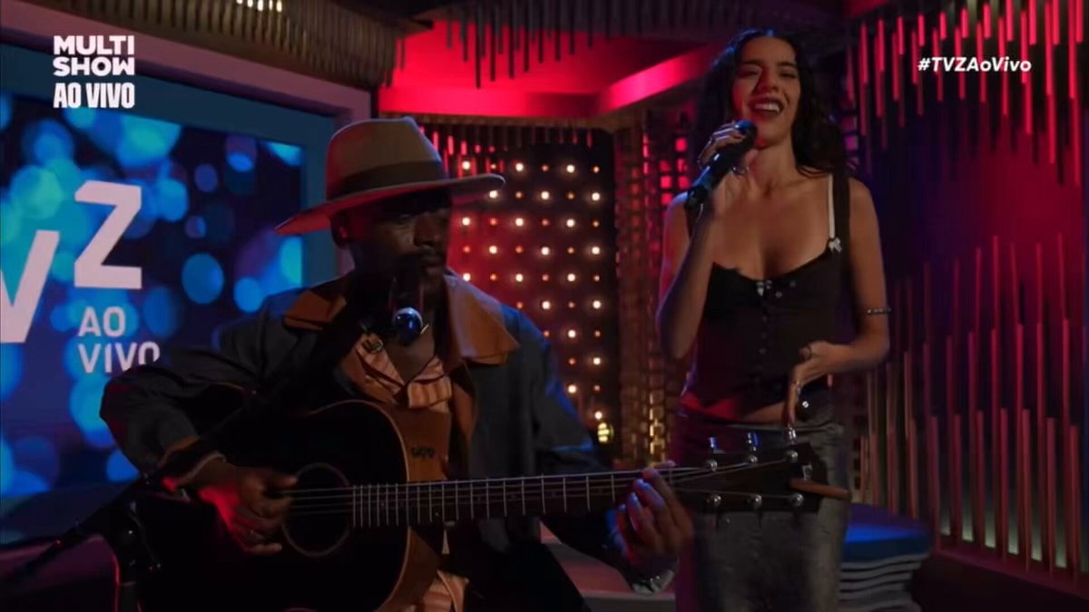 ARTISTAS!!! Marina Sena e Jota.pê cantando ‘Azul’ no tvz ao vivo. 💙