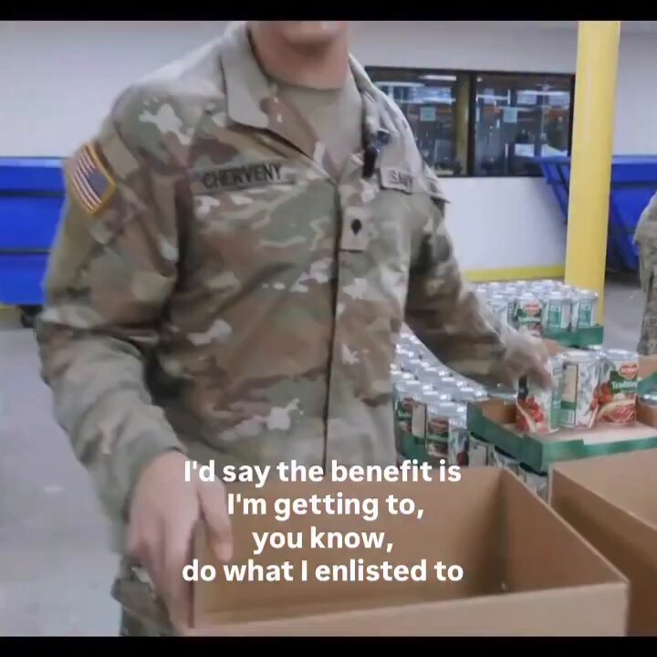 Bringing more hands, more heart and more help where it’s needed most. Today, your Cal Guard joined volunteers in the City of Industry to help package more than 20,000 food boxes under CDSS and California Volunteers, directed by Governor Gavin Newsom. #CalGuard #FoodBank