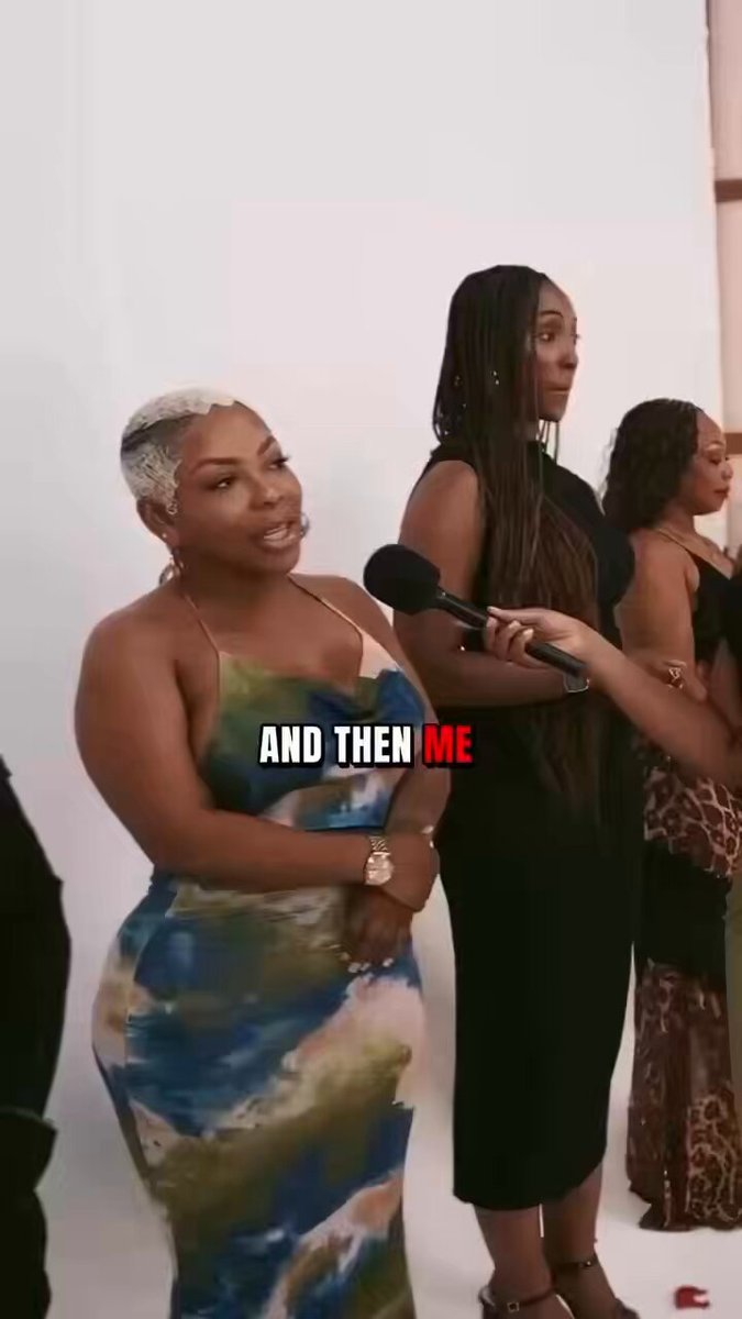 That lady popped because she thinks his ass is bigger than ass and they’ll be looking at his ass in public 🤦🏽‍♂️🤦🏽‍♂️😆😆