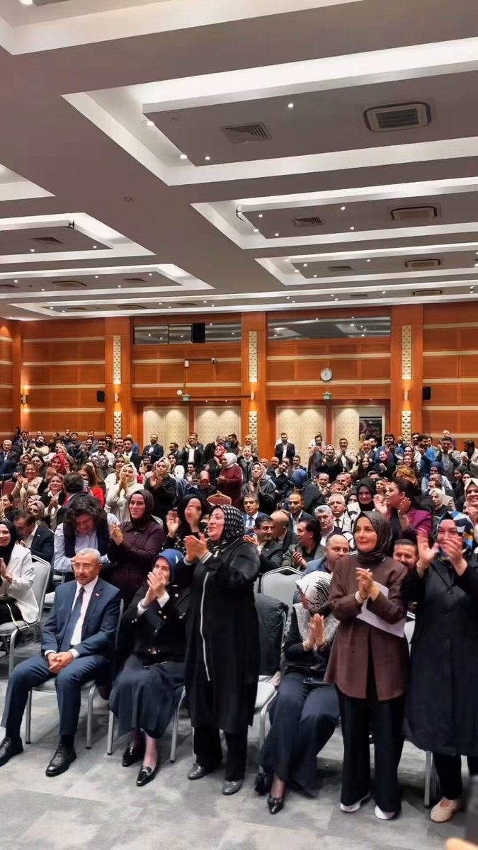 AK Parti İstanbul İl başkanı Abdullah Özdemir Siz ona ‘SON HIRSIZ BÜKÜCÜ’ diyebilirsiniz.. - Abdullah Özdemir