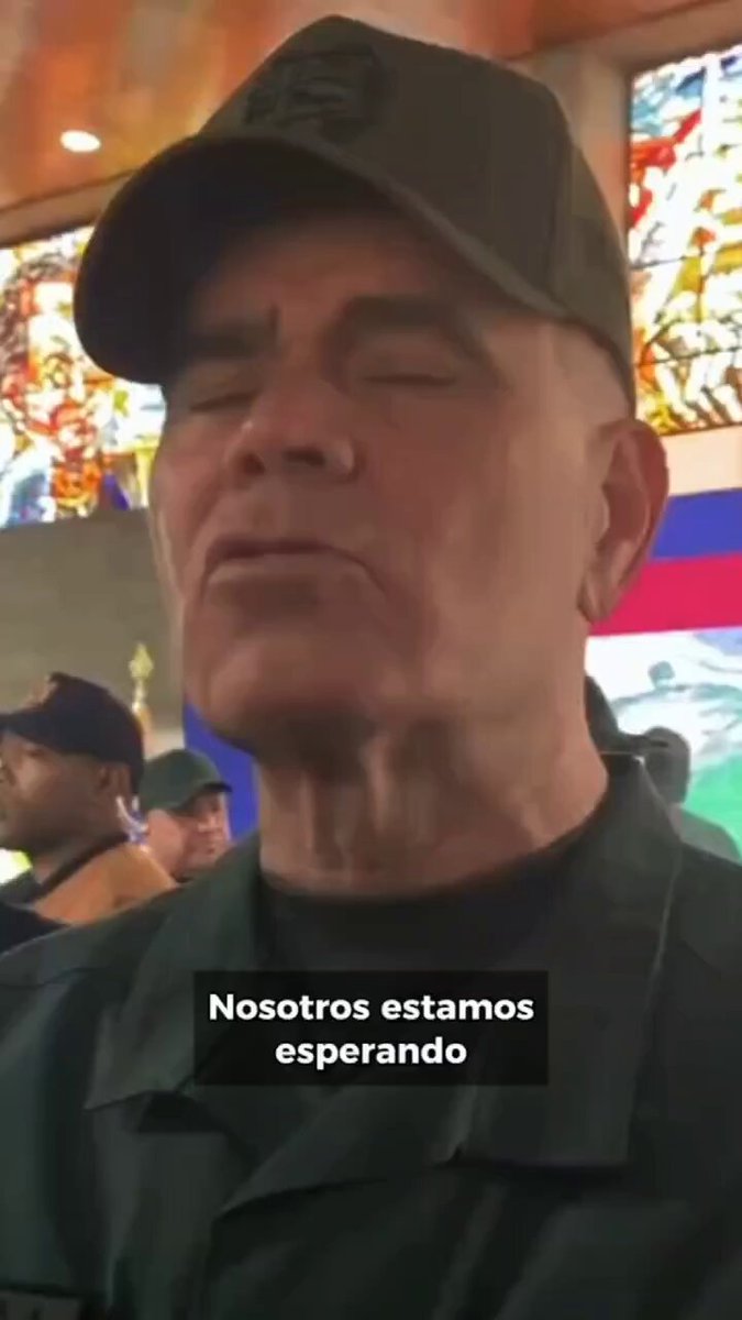 "El portaviones lo mandaron para meter miedo. No va a pasar nada." Hasta que pase.