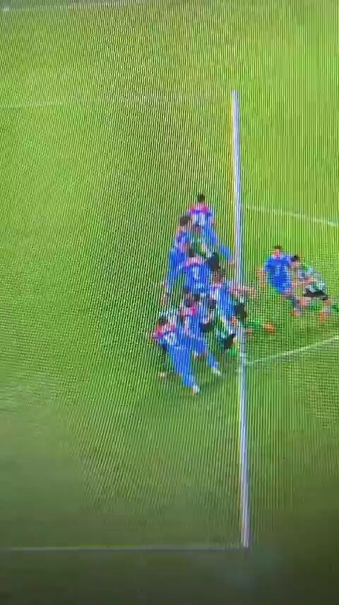Señor Javier Tebas Medrano tener que pagar dinero por ver está basura de competición me parece una tomadura de pelo. Hasta que no haya una LALIGA sin corruptos en el CTA o en las RFEF creo que la mejor opción es el pirateo.