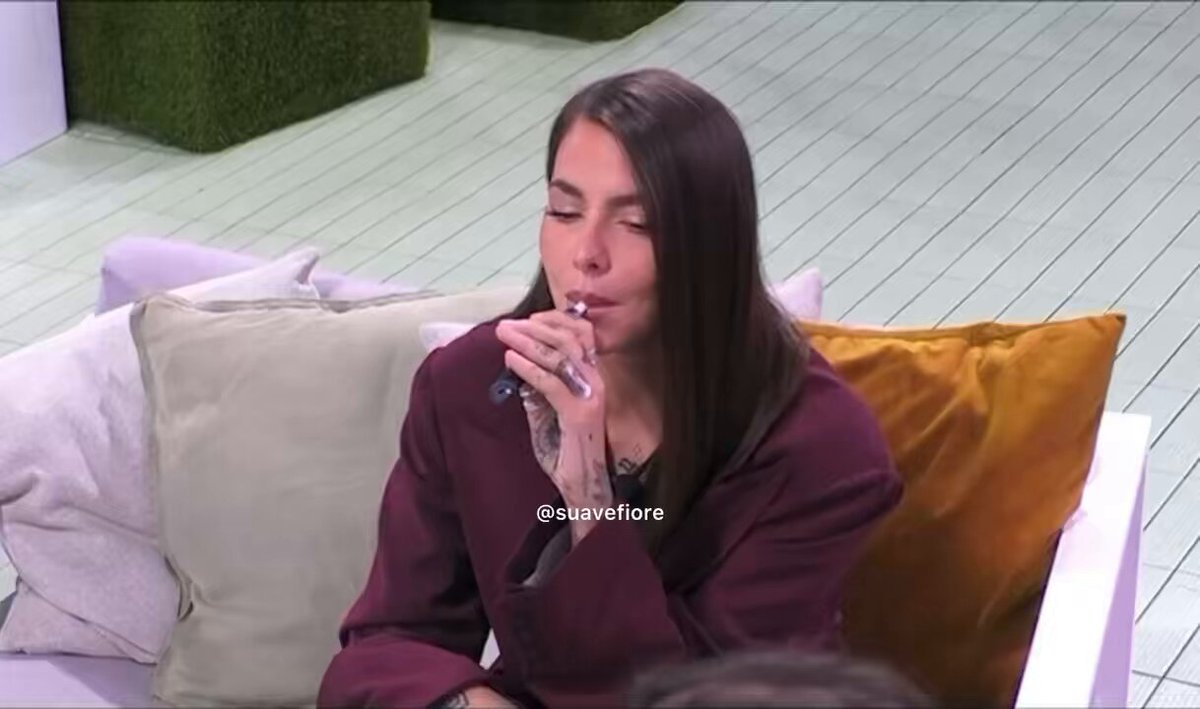 LEI CHE LO CHIAMA E LUI CHE NON ASPETTAVO ALTRO CHE QUESTO PER ANDARE DA LEI #jonita