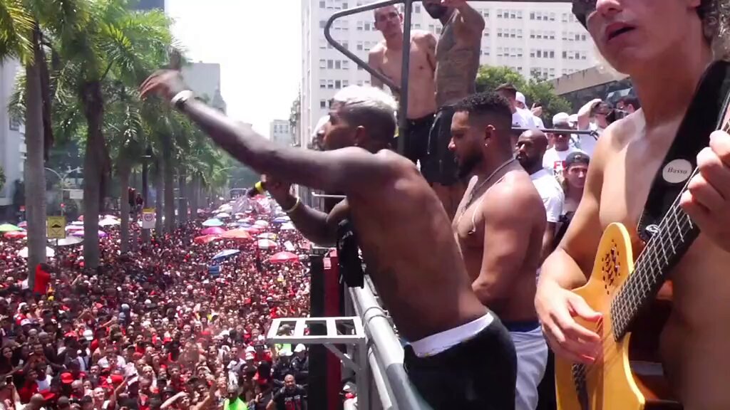 por favor flamengo, os flamenguistas merecem viver isso de novo