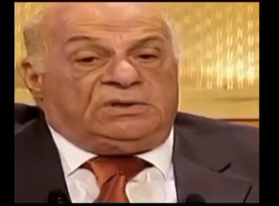 Merhum Rauf Denktaş: "Gençlere tavsiyemdir, cebindeki bir kuş, uçan 100 tane kuştan evladır. Devletine sahip çık, yoksa kaçacak vatan ararsın.."