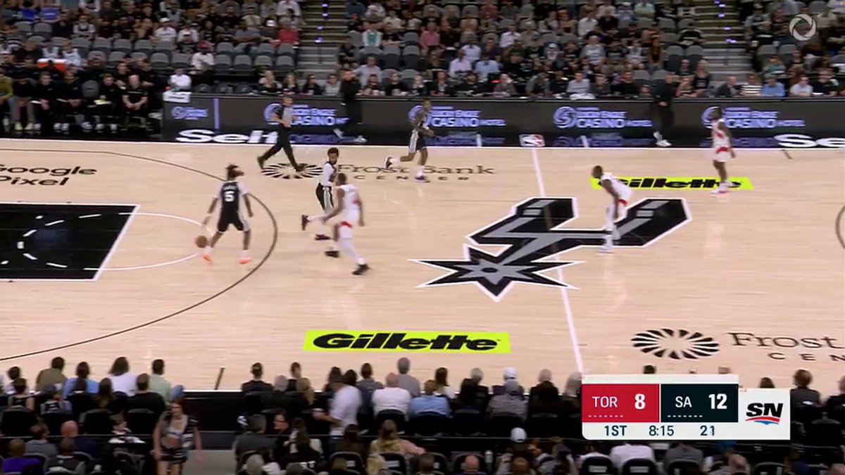 Victor Wembanyama 360 layup, because, why tf not?