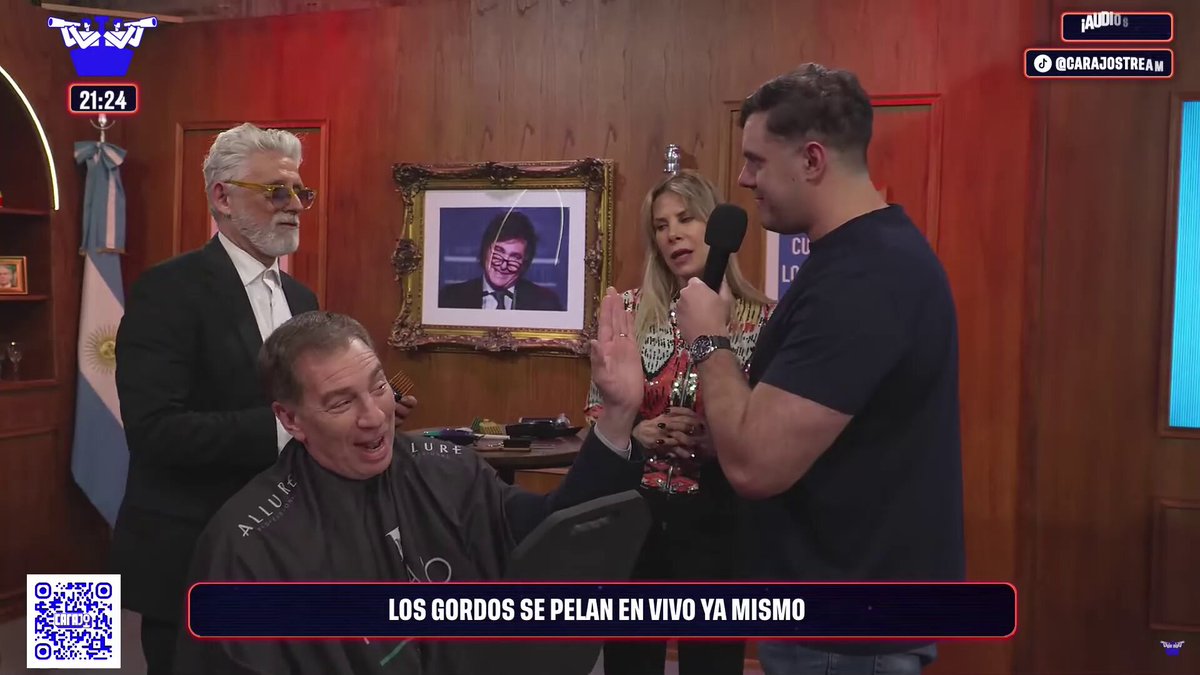 "No la estoy pasando bien, solo lo hago para cumplir la palabra" Después de su promesa, Diego Santilli se rapó en vivo en el programa de Daniel 'Gordo Dan' Parisini.