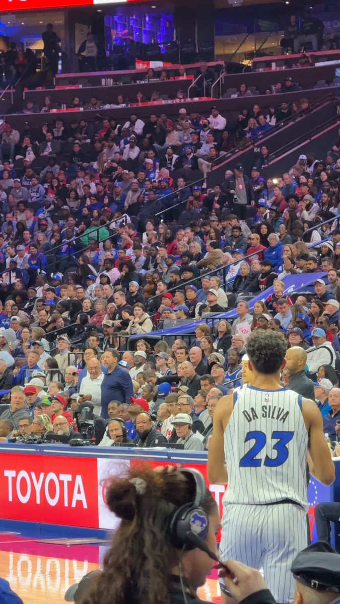 🆎 at the buzzer