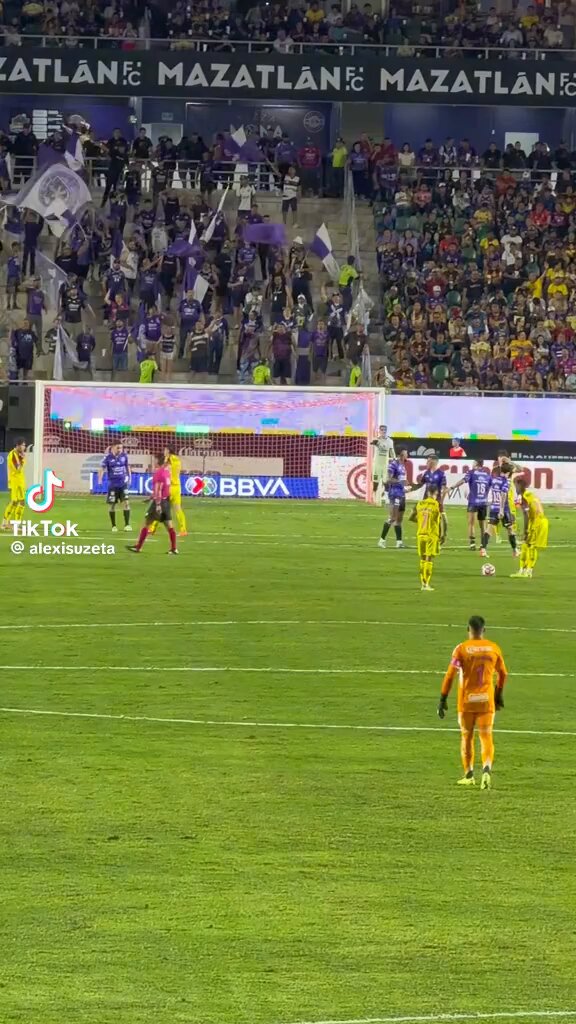 Es que no mames neta fue un pinche golazo de Brian Rodríguez, dónde la puso🤤💛