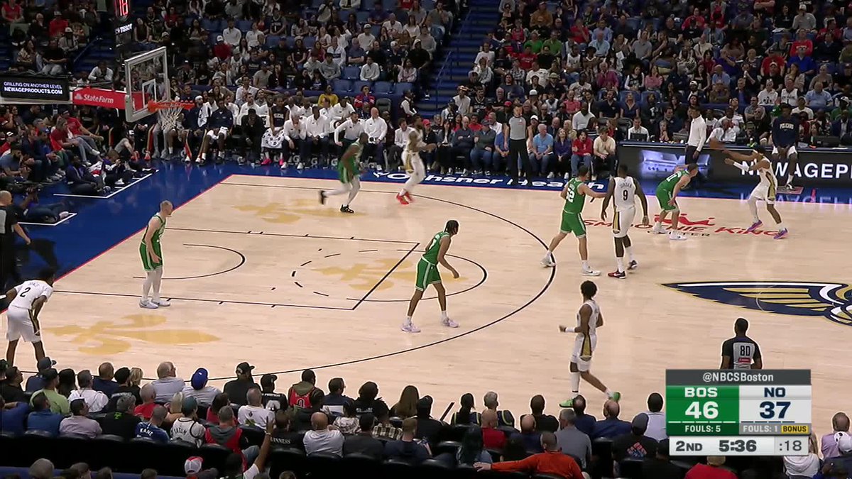 Dunk? 10/10 Landing? Room for improvement 🤣