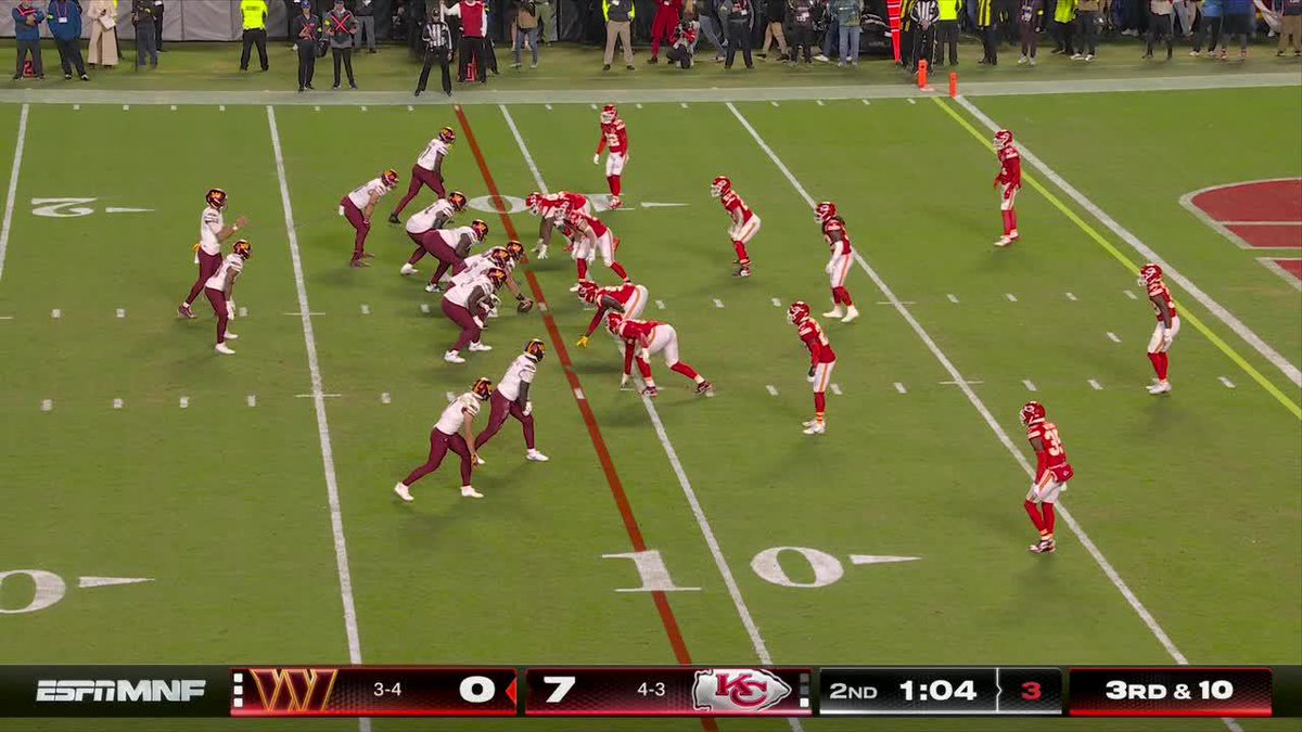 TOE-TAP TERRY FOR THE TOUCHDOWN 🔥 Terry McLaurin with his first touchdown of the season to tie it up 👏