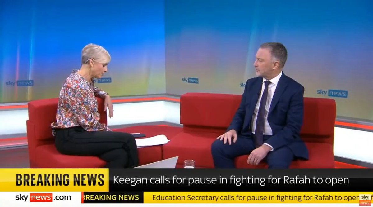 Labour shadow minister Steve Reed defended Israel’s blockade and bombardment of Gaza, arguing that Labour colleagues calling for a ceasefire are “wrong.” Reed claimed that Israel has the right to besiege and strike a civilian population, even if it results in thousands of deaths, adding that Britain would do the same “if faced with a similar situation.”