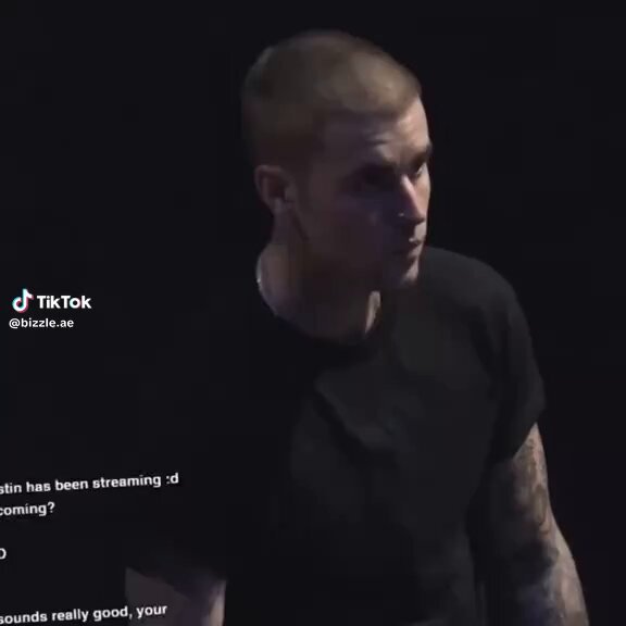 justin bieber servindo beleza na live de hoje