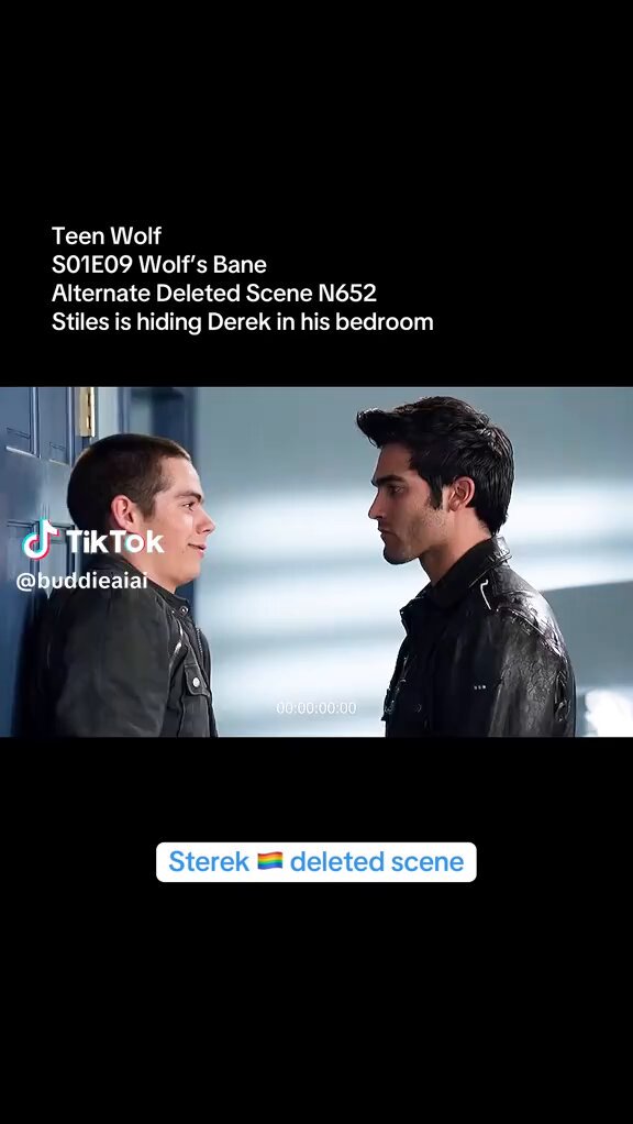#TeenWolf #Sterek Alternate deleted scene Stiles hides Derek in his bedroom and then they kiss 💋 🏳️‍🌈