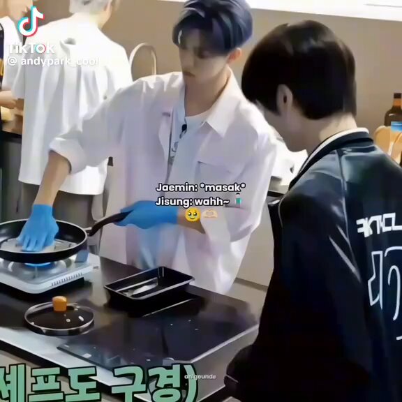 the comment said “masakan jaemin dan watermark nya” 🥹😭