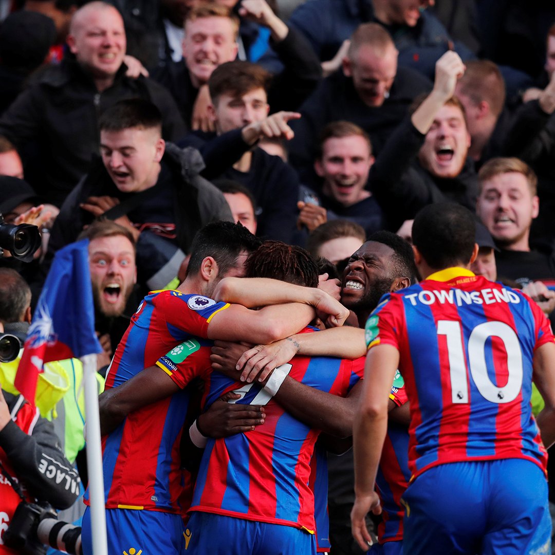 On this day in 2017, Wilfried Zaha scored a 97th-minute equaliser against West Ham. ⌚️ Palace came back from 2-0 down to draw the game 2-2. 💪 What was Michail Antonio doing?! 😅 #CPFC