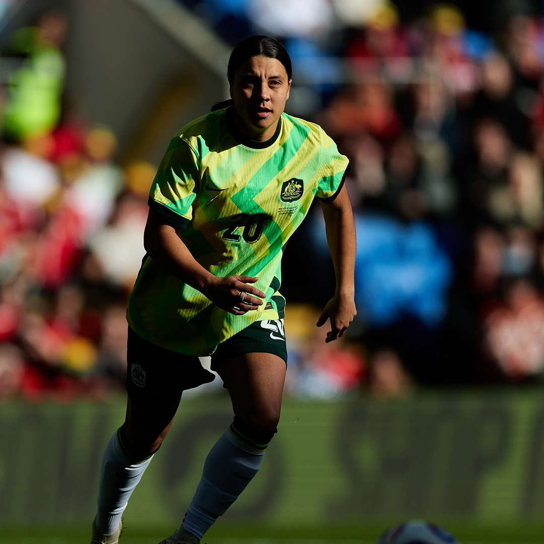 Back in the green and gold. Back with her team. Back where she belongs 💚💛 Re-live Sam Kerr’s return after 725 days out with injury. #Matildas