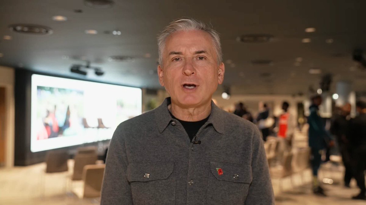 "It was a bit like old times!" Alan Smith discusses whether he believes Manchester United can continue to climb up the Premier Table 🔴