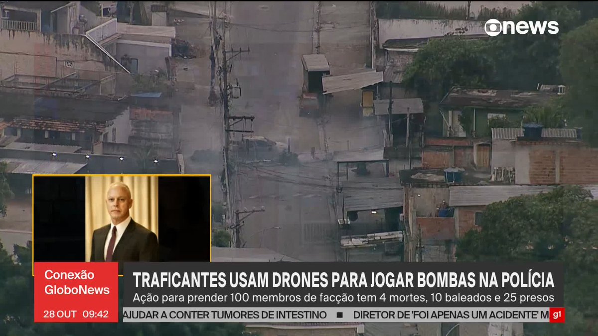 "Esses criminosos dominaram essa região. Hoje, por exemplo, utilizaram drones, lançando artefatos explosivos contra os policiais e contra a população. Então essa é realidade. Esse estado de guerra que a gente vive no Rio de Janeiro", disse o secretário de Segurança Pública do RJ, Victor Santos, em entrevista à TV Globo, ao comentar a megaoperação realizada nesta terça-feira (28) para prender traficantes do Comando Vermelho nos complexos do Alemão e da Penha. #GloboNewsEmPonto ➡ Assista à #GloboNews: