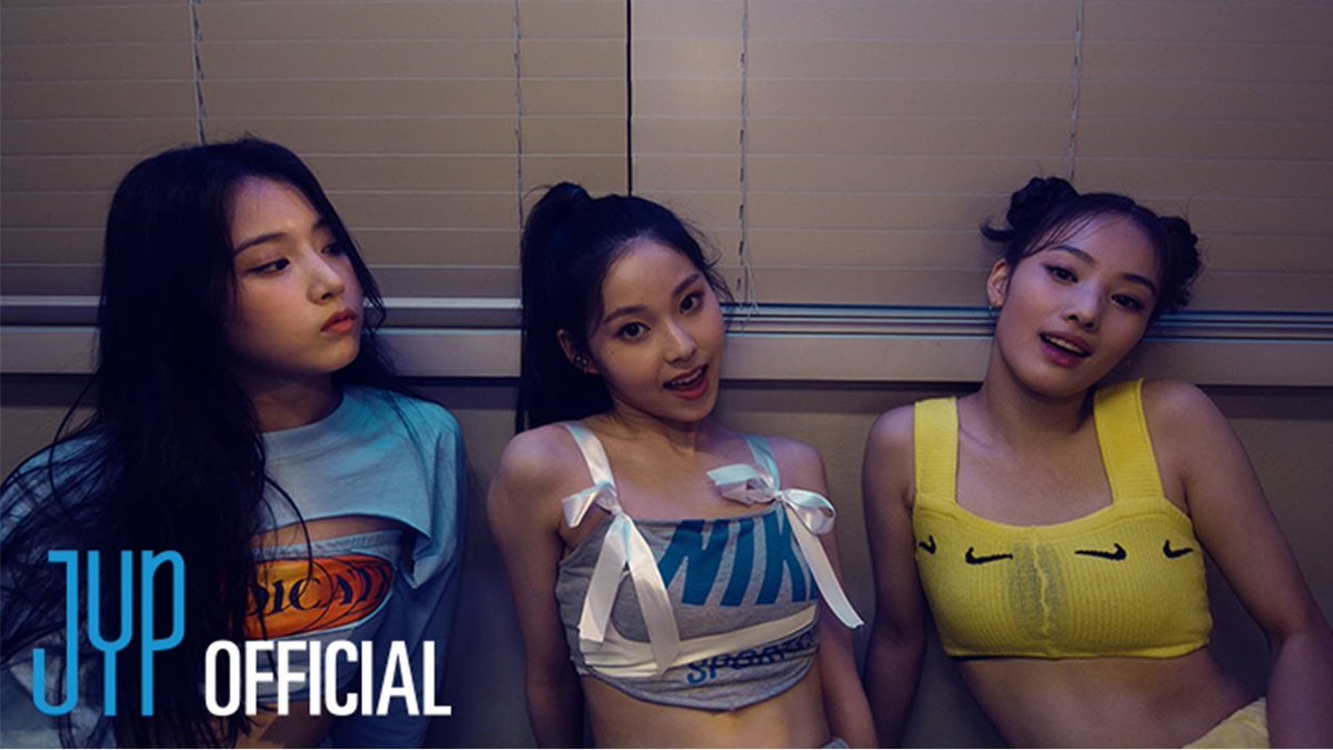 4 years ago today, Jiwoo, Kyujin, Jinni's ‘que calor’ qualifying cover was released