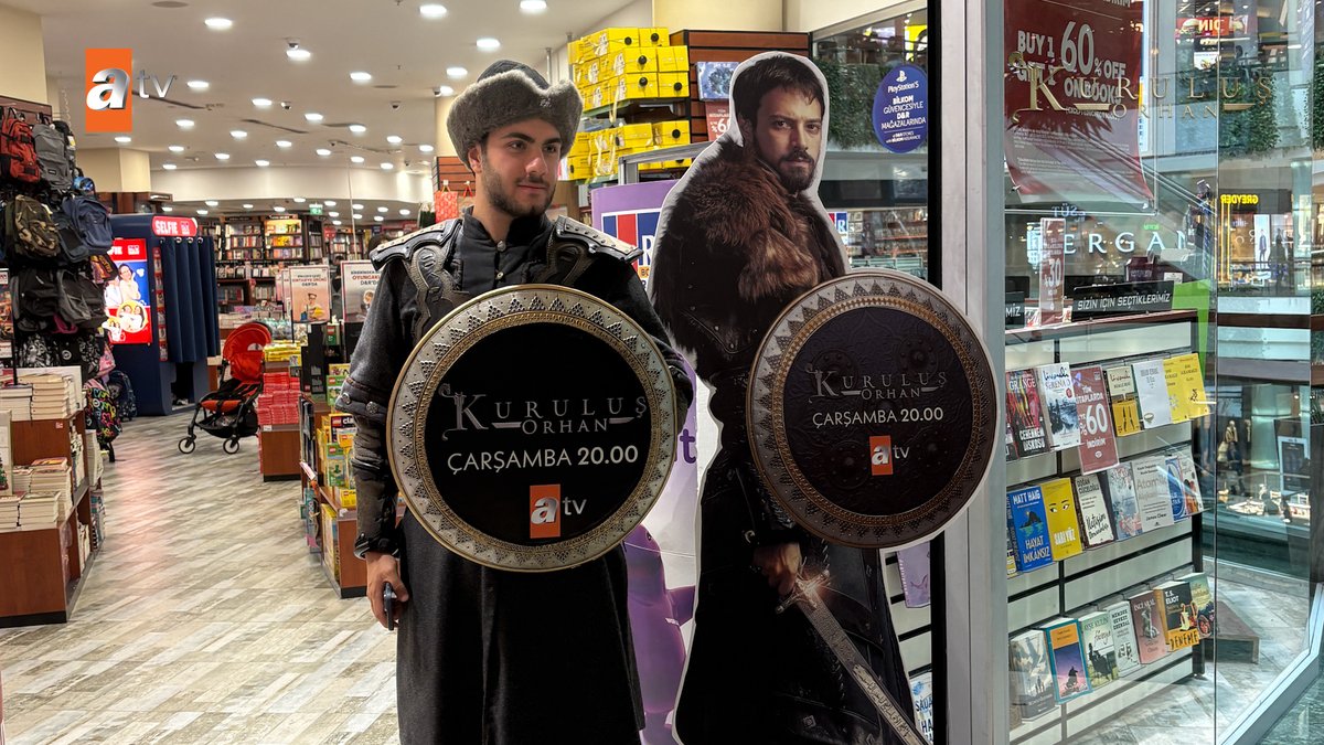 Dünyanın her yerinde merakla beklenen Kuruluş Orhan, Çarşamba akşamı izleyiciyle buluşmaya hazırlanırken, dizi öncesi yapılan sürpriz etkinlik büyük ilgi gördü. Detaylar ⚔️ Kuruluş Orhan #KuruluşOrhan