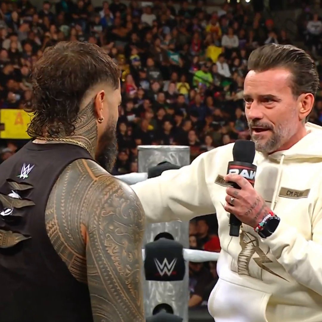 ¿PUNK ⚡️o YEET 🙌? CM Punk y Jey Uso dejaron las espadas por todo lo alto antes de Saturday Night's Main Event... donde tendremos un NUEVO Campeón Mundial de los Pesos Pesados ⚔️ 🔴 ESTO es lo que ha dejado el #WWERAW de este lunes 👀