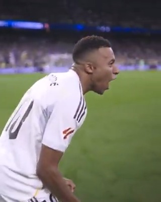 Puro Kylian Mbappé. Puro Real Madrid C.F.. 🤍 LALIGAHighlights | ELCLÁSICO