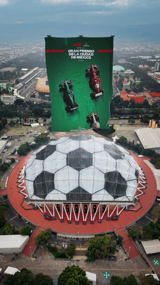 ¡Qué no pare la #F1ESTA! ⚽️ 🏎️ Sigamos celebrando en el #MexicoGP 2026. 🎉 🇲🇽 🎟️ Preventa Banamex: 10 y 11 de noviembre 🎟️ Venta Anticipada Banorte: 10 y 11 de noviembre 🎟️ Venta General: 12 de noviembre 6 y 12 meses sin intereses con tarjetas participantes. Conoce más información sobre la venta de boletos y opciones de DPO (Derecho de Primera Opción) aquí: 📲