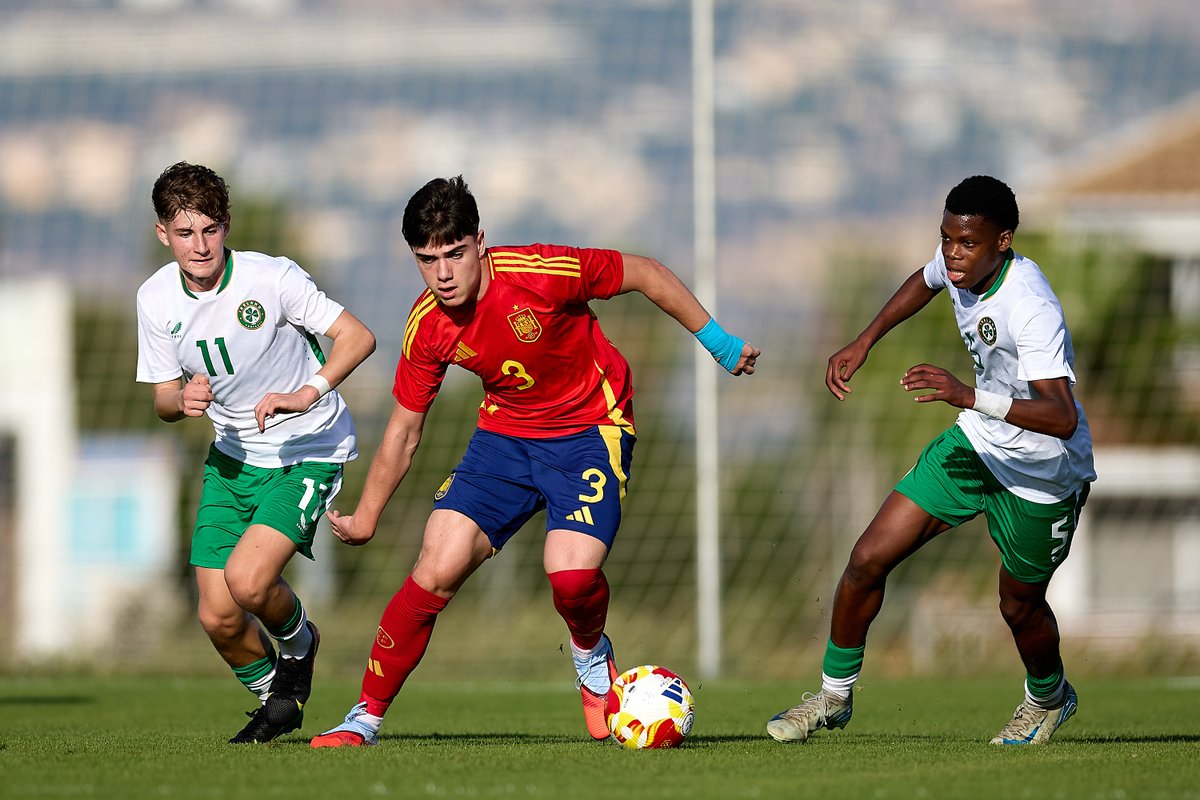 📹 RESUMEN | Disfruta de los cuatro goles de nuestra #SUB15 ante Irlanda. 🇪🇸 4-0 🇮🇪 ℹ️ CRÓNICA | #NuestraBase | #SUB15