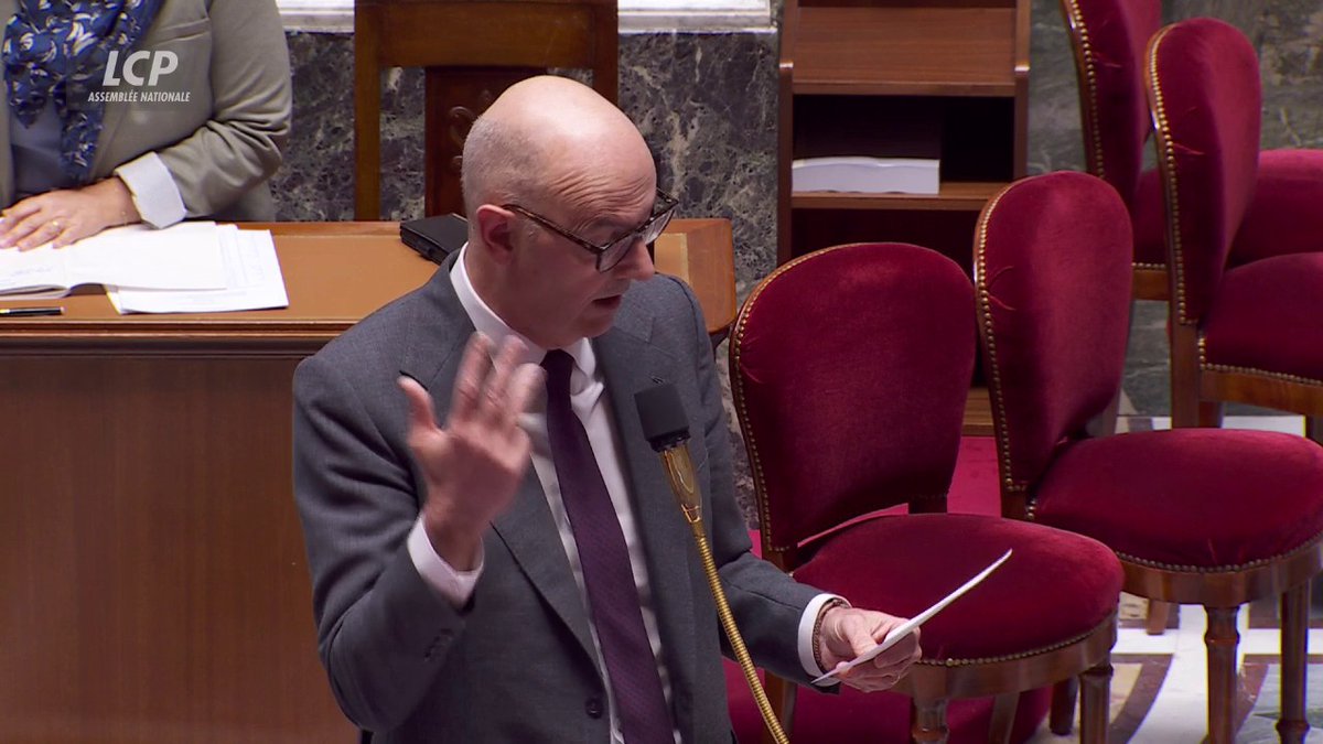 Niche fiscale des armateurs : "Si CMA CGM va ailleurs, les 4.000 employés à Marseille, on les perdra", prévient Roland Lescure. #DirectAN #Budget2026