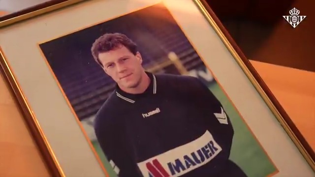 🏟️🏨🇧🇪 Del Benito Villamarín al Hotel De Venne. Miles de kilómetros de distancia y un dulce recuerdo en verdiblanco: Ronny Gaspercic. ➡