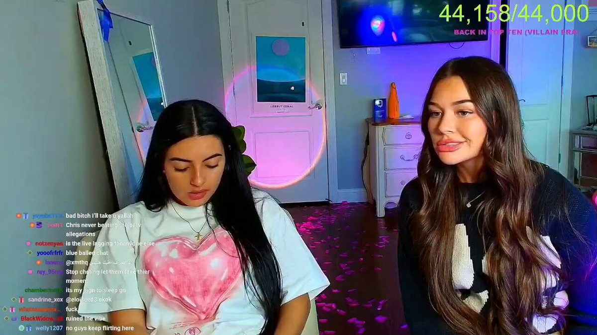 Chamber reacts to Zeudi's Dr. Jart post. 💜Christina: Wow! Zeudi got a get your bag with Dr. Jart? Good for her! 🧡Amber: Thats freaking sick! Zack if you're watching I want that, I used them literally 24/7 and I love them! And she's like doing it in the street!? FIREEE!!! 💜Christina: I love Dr. Jart. #chamber #chamdiners #zeudiners Zeudi Di Palma